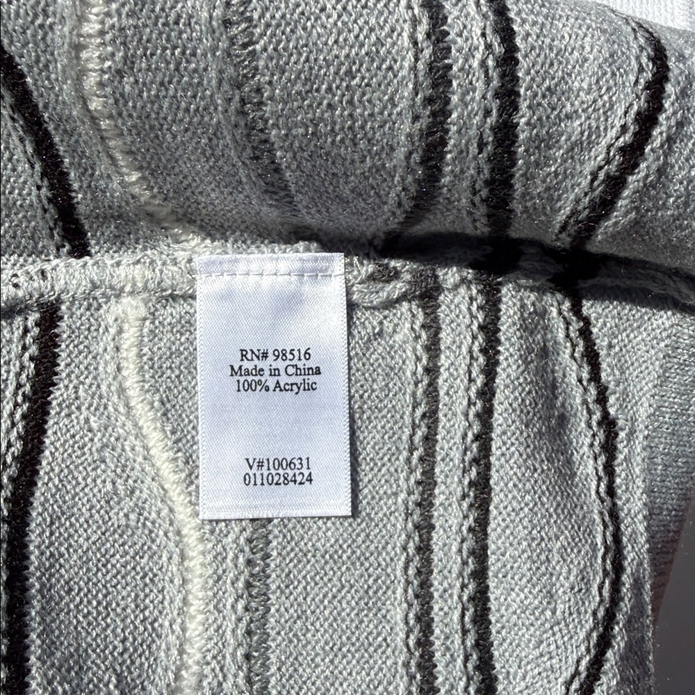 Coldwater Creek Gray and Black Wavy Stripe Cardigan - Picture 5 of 7